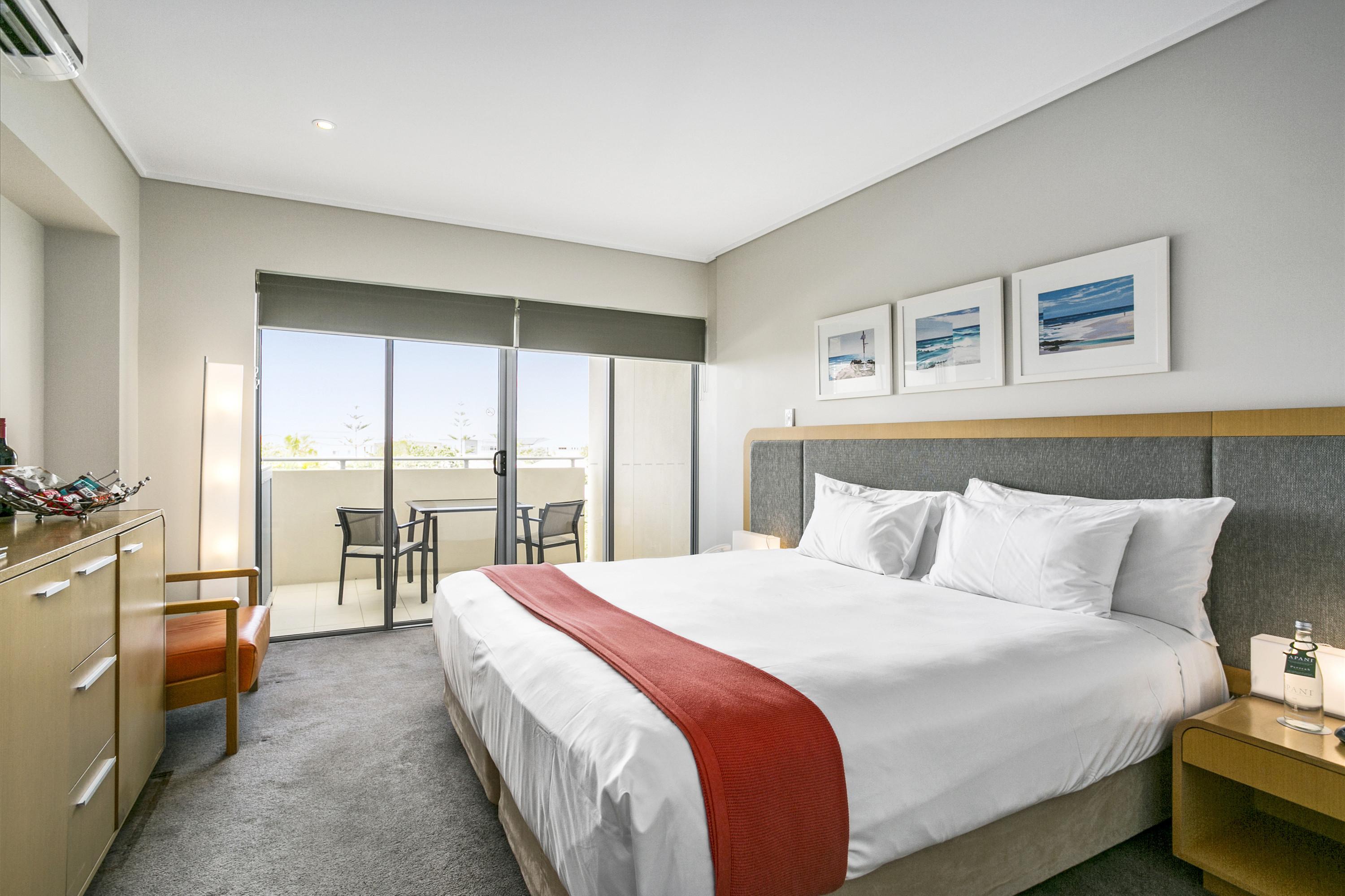 Peppers Salt Resort & Spa Kingscliff Exterior foto A bedroom at the hotel